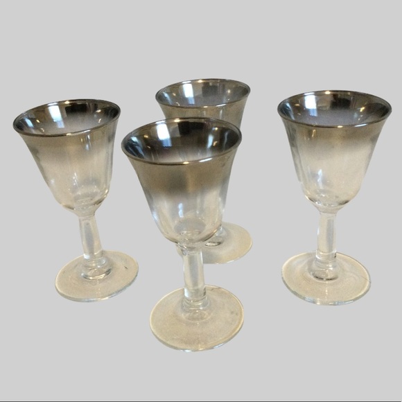4 Vintage Silver Gilded Cordial Liqueur Glasses - Picture 2 of 3